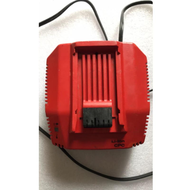 Cargador Rápido Multivoltaje C - Power Tools Station reseña y precio