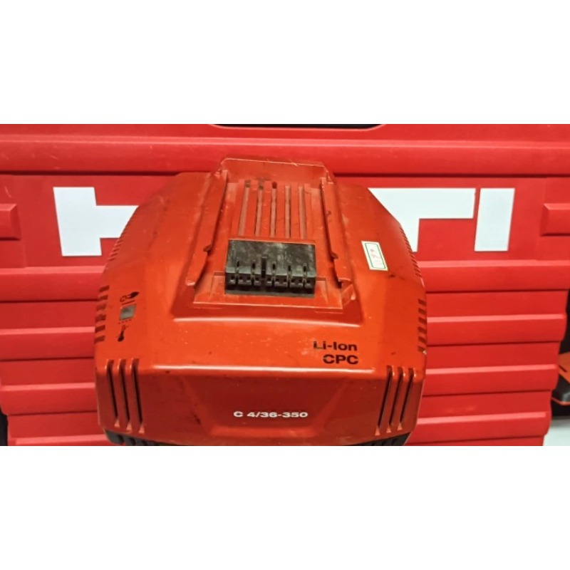 Cargador Rápido Multivoltaje C - Power Tools Station reseña y precio